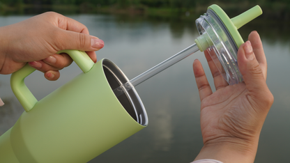 Cascade 30 oz Handled Flip-Straw Insulated Tumbler