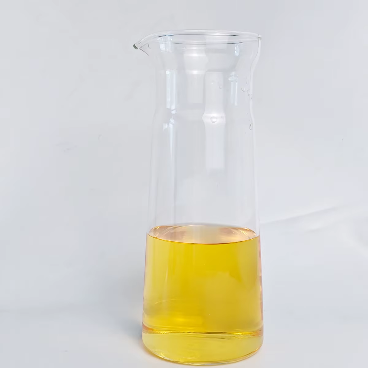 Cascade 1 L Tapered Borosilicate Glass Carafe with Lid