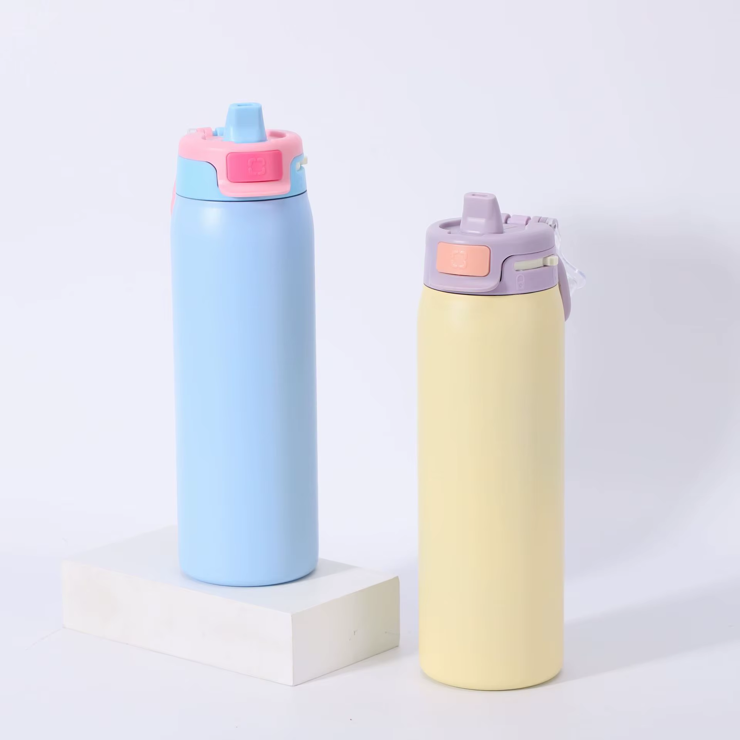 Cascade Handled Sip-and-Chug Insulated Bottle