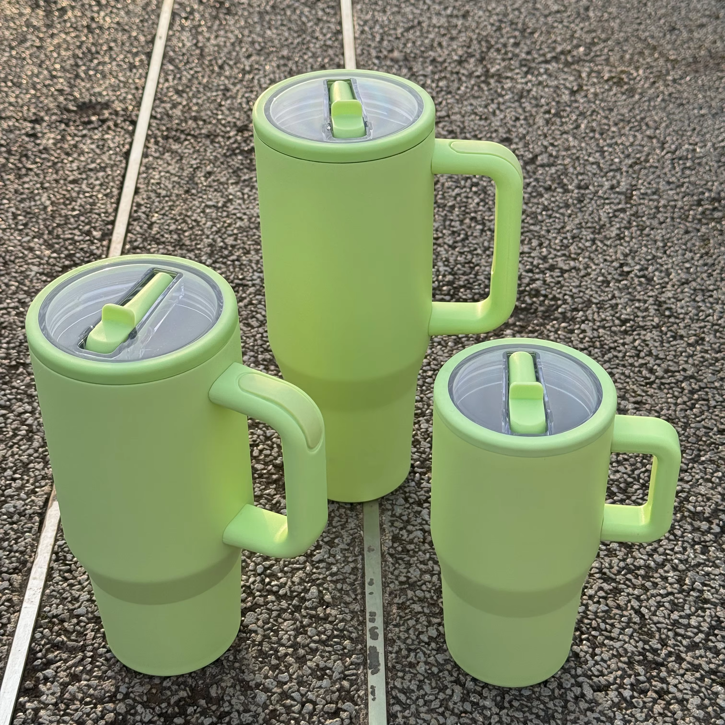 Cascade 30 oz Handled Flip-Straw Insulated Tumbler