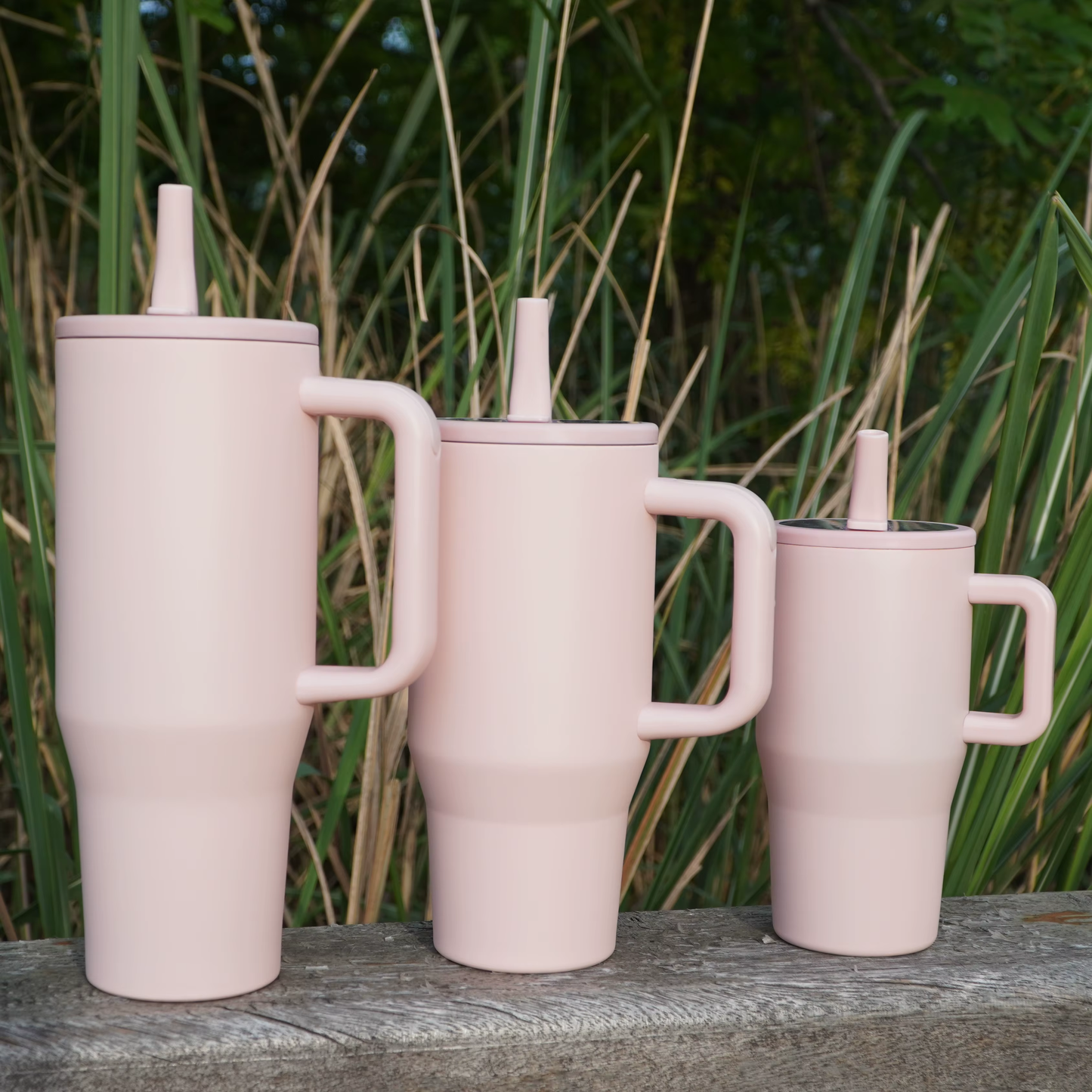 Cascade 30 oz Handled Flip-Straw Insulated Tumbler